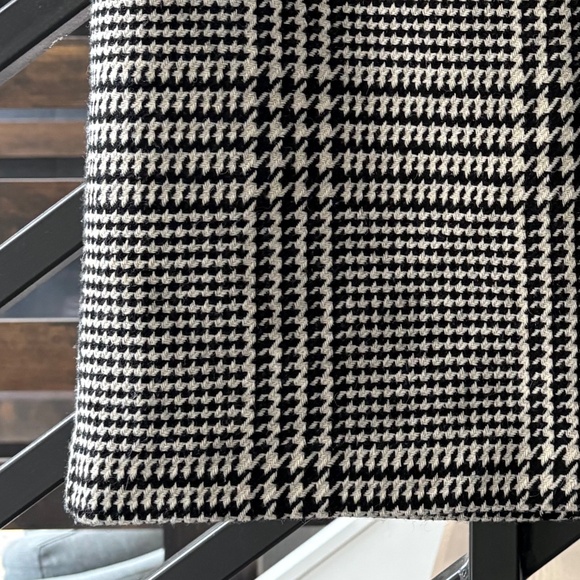 H & M Skirt - Picture 10 of 10